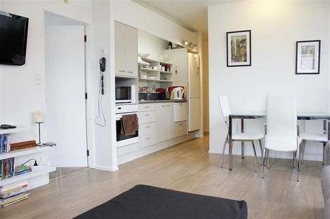 Photo of property in St Peters Apartments, 4b/192 Willis Street, Te Aro, Wellington, 6011