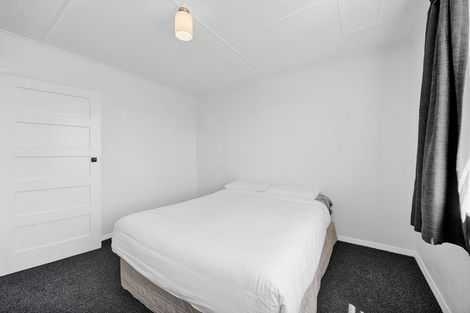 Photo of property in 2 Waihi Road, Hawera, 4610