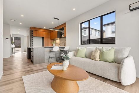Photo of property in 3 Hing Street, Flat Bush, Auckland, 2019
