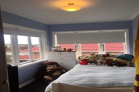 Photo of property in 51 Eastglen Road, Glen Eden, Auckland, 0602