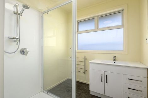 Photo of property in 23 Clutha Street, Alexandra, 9320