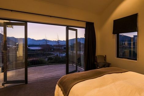 Photo of property in 50 Forest Heights, Wanaka, 9305