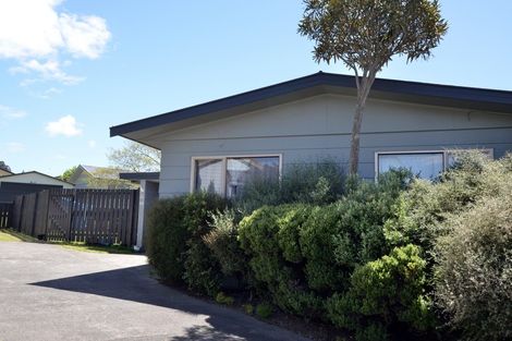 Photo of property in 2/6 Shera Street, Acacia Bay, Taupo, 3330
