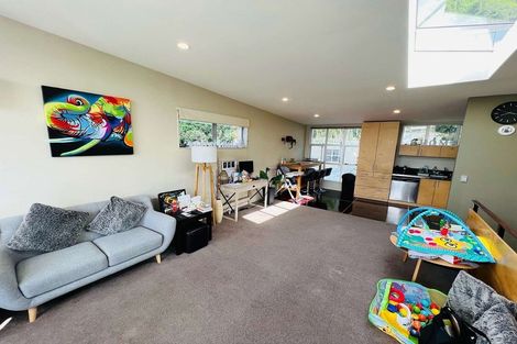 Photo of property in 2/306 Evans Bay Parade, Hataitai, Wellington, 6021