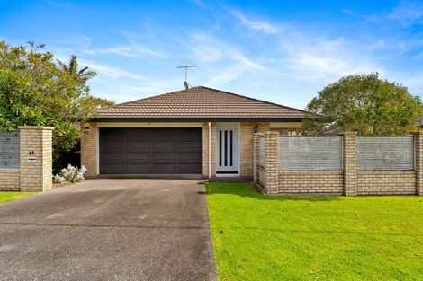 Photo of property in 2a Laurie Street, Red Beach, 0932