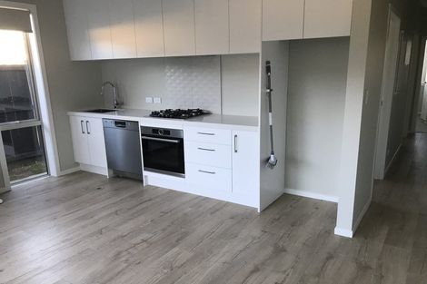 Photo of property in 41 Vogwill Road, Kumeu, 0810