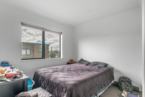 Photo of property in 4 Pangu Way, Mangere, Auckland, 2022
