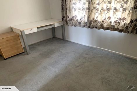 Photo of property in 5 Ingleby Place, Kelston, Auckland, 0602