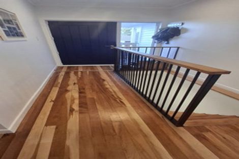 Photo of property in 117 Tiroroa Avenue, Te Atatu South, Auckland, 0610