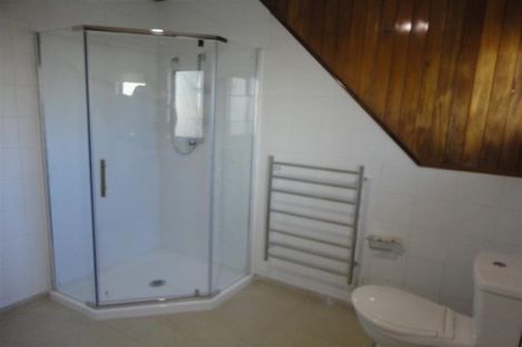 Photo of property in 9 Kopu Place, Clendon Park, Auckland, 2103