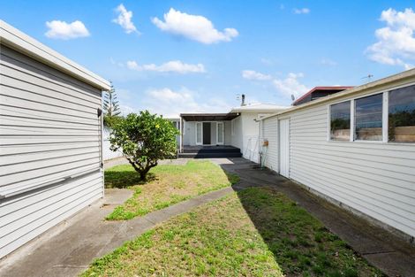 Photo of property in 19 Shrimpton Road, Haumoana, 4102