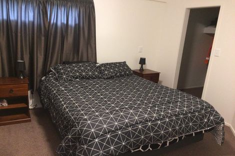 Photo of property in 86 Gosford Drive, Botany Downs, Auckland, 2010