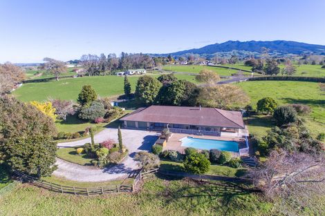 Photo of property in 11 Waiari Road, Pirongia, Te Awamutu, 3876