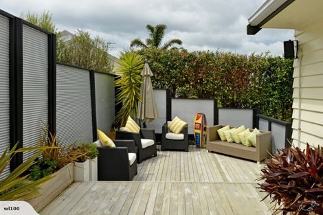 Photo of property in 1/15 Sunnynook Road, Forrest Hill, Auckland, 0620