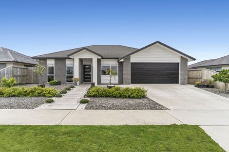 Photo of property in 57 Te Kio Crescent, Papamoa Beach, Papamoa, 3118
