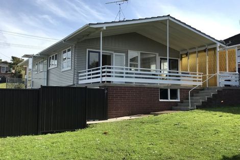 Photo of property in 63 Jaemont Avenue, Te Atatu South, Auckland, 0610