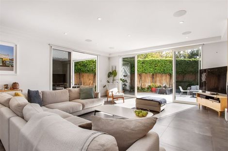 Photo of property in 64 Kotare Street, Fendalton, Christchurch, 8041