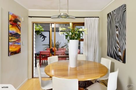 Photo of property in 1/15 Sunnynook Road, Forrest Hill, Auckland, 0620