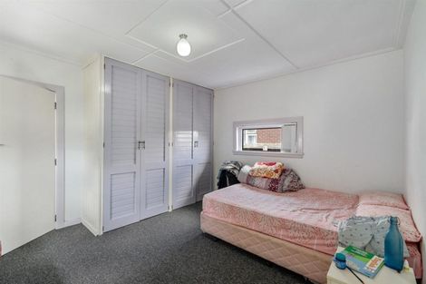 Photo of property in 16 Kerrs Road, Linwood, Christchurch, 8062