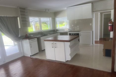 Photo of property in 64 Don Buck Road, Massey, Auckland, 0614