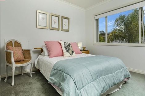 Photo of property in 2 Oscar Road, Greenhithe, Auckland, 0632