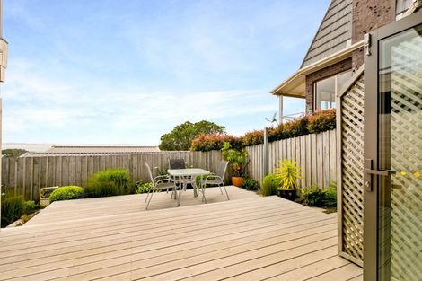 Photo of property in 1/272 Whangaparaoa Road, Red Beach, 0932