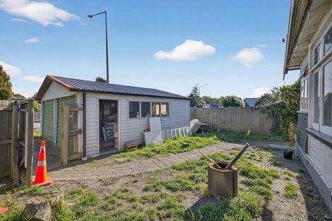 Photo of property in 186 Wainoni Road, Avondale, Christchurch, 8061