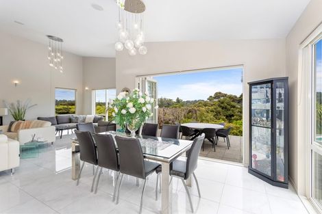 Photo of property in 29 Schopolo Place, Schnapper Rock, Auckland, 0632