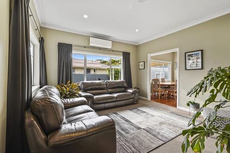 Photo of property in 6 Vectis Road, Hillcrest, Hamilton, 3216