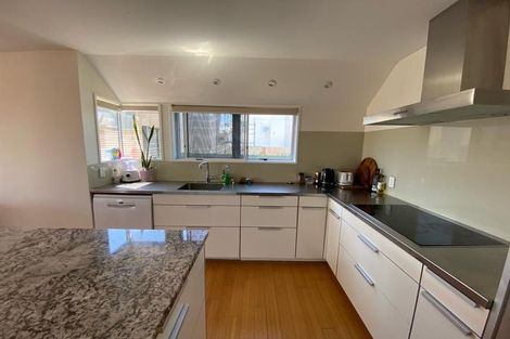 Photo of property in 140a Oceanview Road, Mount Maunganui, 3116