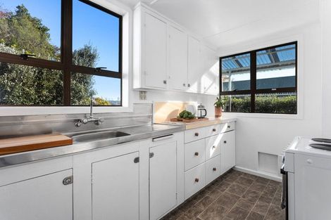 Photo of property in 90 College Road, Edgecumbe, 3120