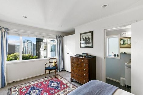 Photo of property in 55c Bolton Street, Kelburn, Wellington, 6012