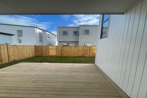 Photo of property in 106 Bellbird Street, Papakura, 2110