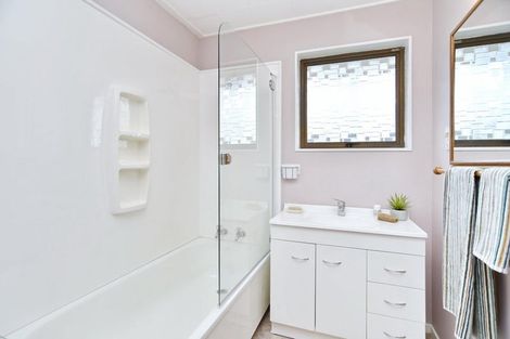 Photo of property in 64 Newnham Street, Rangiora, 7400