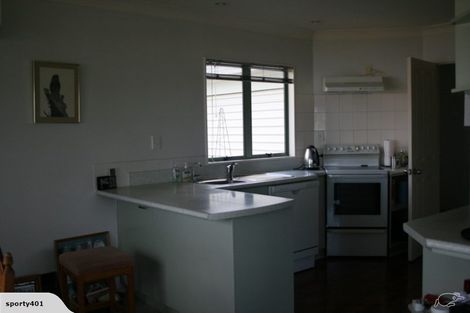 Photo of property in 21 Charlotte Street, Stanmore Bay, Whangaparaoa, 0932