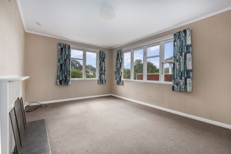 Photo of property in 4 Brown Grove, Ranui, Porirua, 5024