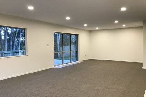 Photo of property in 52a Ennis Avenue, Pakuranga Heights, Auckland, 2010