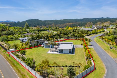 Photo of property in 1 Kotare Heights, Kerikeri, 0230