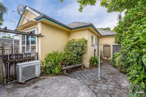 Photo of property in 51 Oxford Terrace, Hutt Central, Lower Hutt, 5011