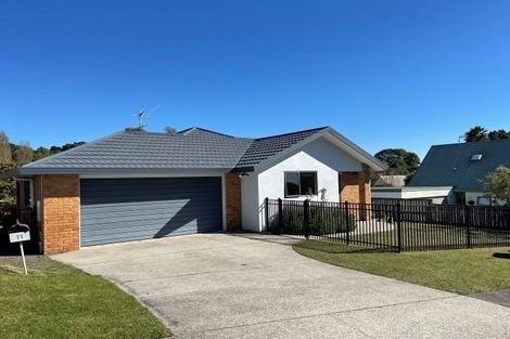 Photo of property in 22 Oteki Park Drive, Welcome Bay, Tauranga, 3112