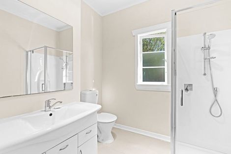 Photo of property in 33 Mako Mako Road, Levin, 5510