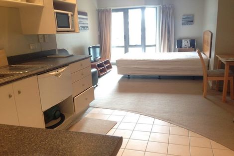 Photo of property in Tower Hill Apartments, 3bs/1 Emily Place, Auckland Central, Auckland, 1010