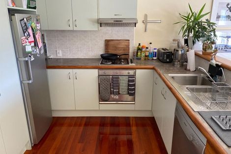 Photo of property in 84 Volga Street, Island Bay, Wellington, 6023