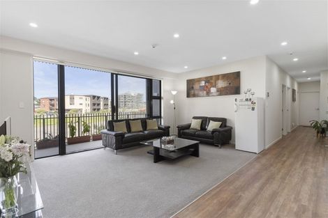 Photo of property in 102/38c Fraser Avenue, Northcote, Auckland, 0627