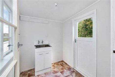 Photo of property in 26 Killarney Avenue, Torbay, Auckland, 0630