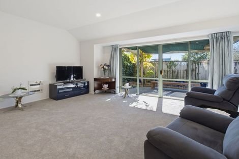 Photo of property in 8 Idesia Grove, Richmond, 7020
