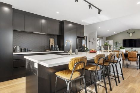 Photo of property in 11 Midsummer Avenue, Stratford, 4332