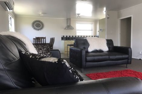 Photo of property in 17a Eastburn Street, Papakura, 2110