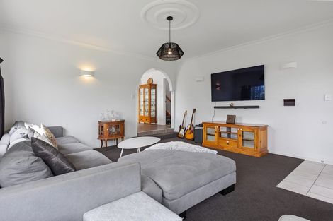 Photo of property in 198 Waitaha Road, Welcome Bay, Tauranga, 3112