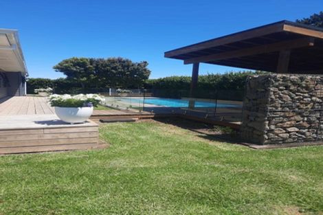 Photo of property in 384 Glenbrook Station Road, Glenbrook, Waiuku, 2681